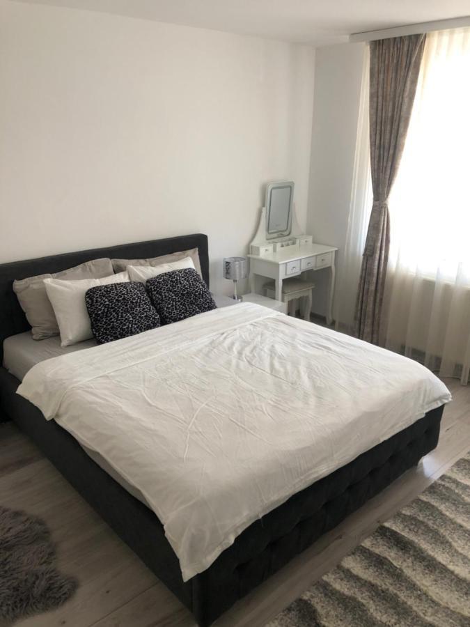 דירות אלבה לוליה Skepsis Apartament מראה חיצוני תמונה
